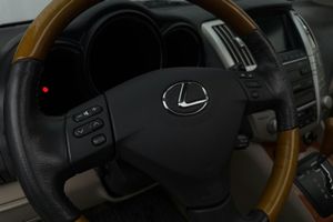 Lexus RX bild 16