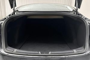 Tesla Model 3 bild 9