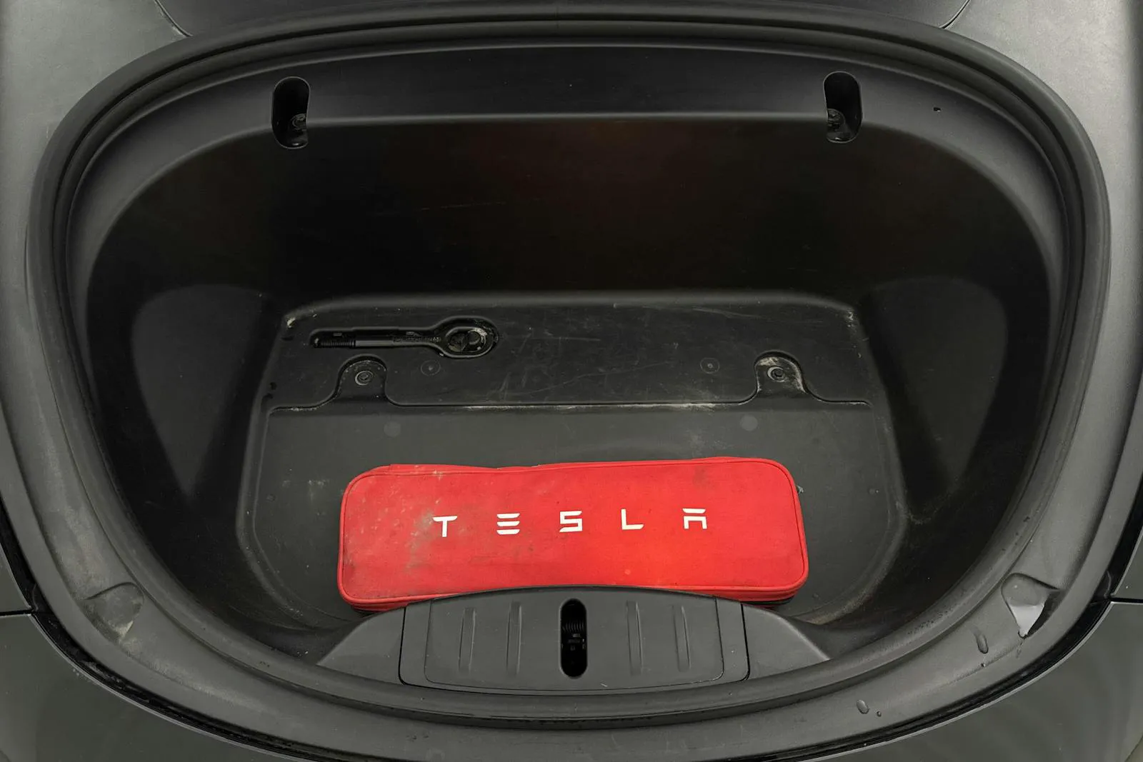 TESLA MODEL 3 GRANDE AUTONOMIE DUAL MOTOR 441ch 4X4 - TOIT PANORAMIQUE - CUIR - CAMÉRA DE RECUL - PHARES LED