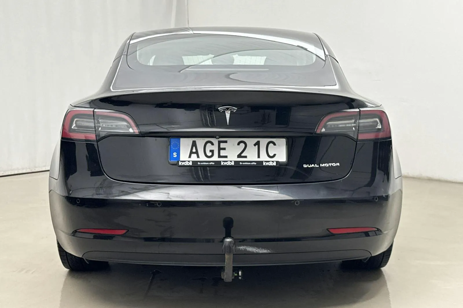 TESLA MODEL 3 GRANDE AUTONOMIE DUAL MOTOR 441ch 4X4 - TOIT PANORAMIQUE - CUIR - CAMÉRA DE RECUL - PHARES LED