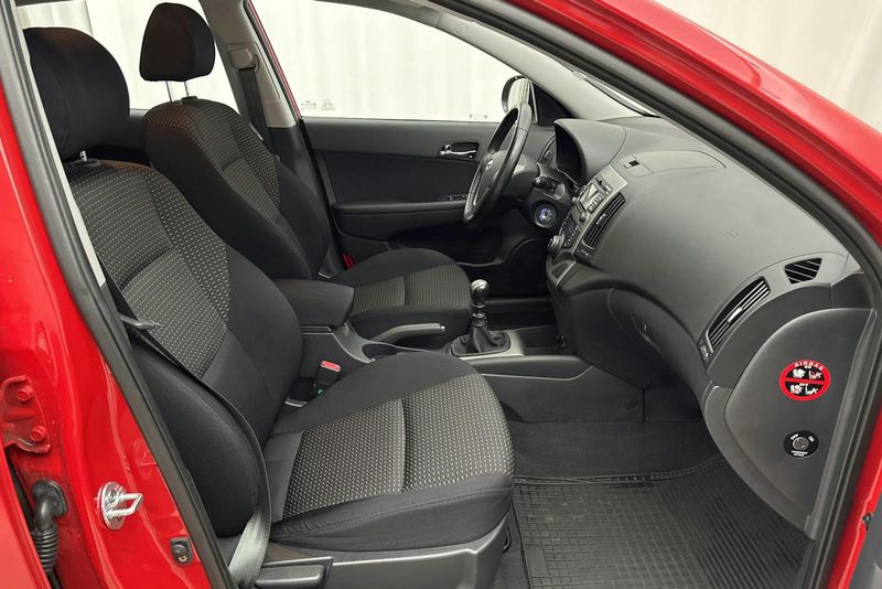 Hyundai i30 bild 7