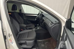 Skoda Octavia bild 7