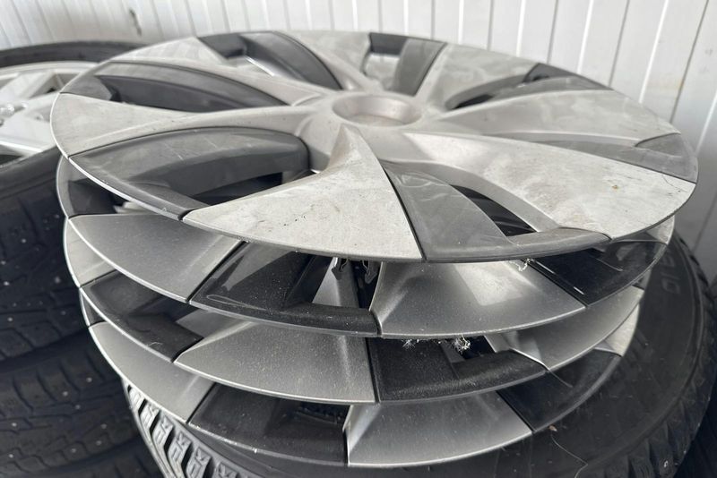Tesla Model Y bild 19
