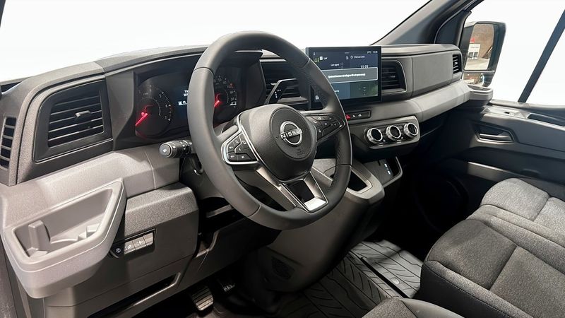 Nissan Interstar bild 4