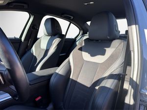 BMW 330 bild 14