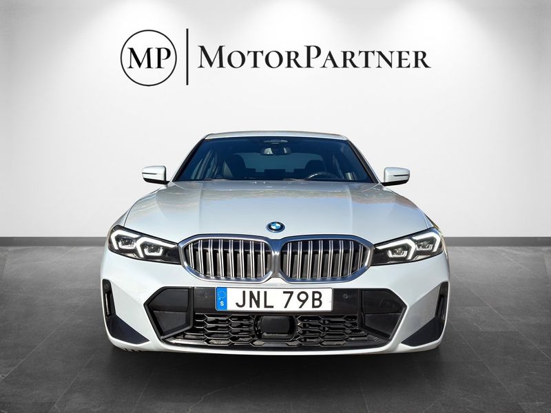BMW 330 bild 3