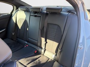BMW 330 bild 11