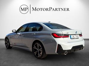 BMW 330 bild 6