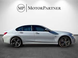 BMW 330 bild 9