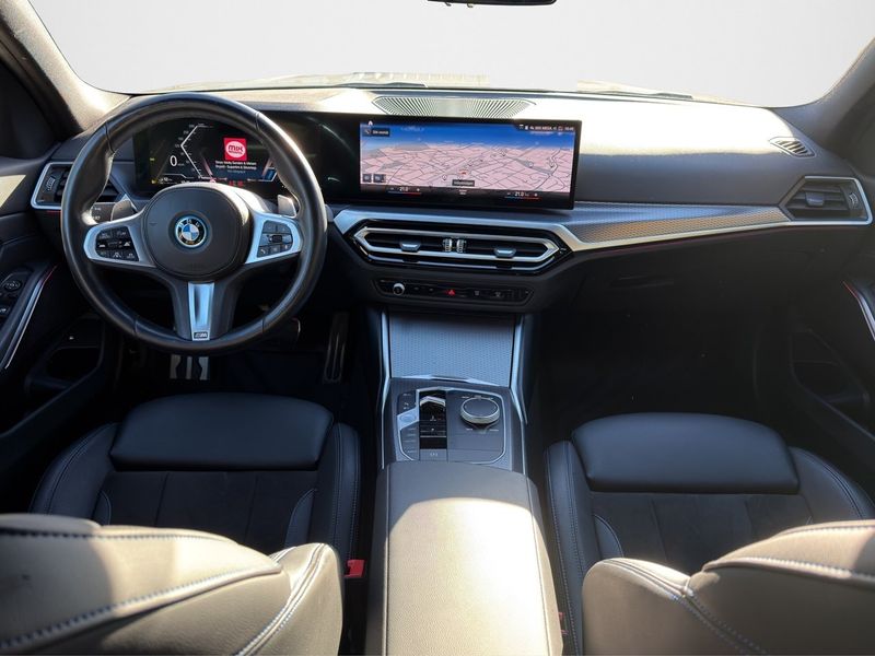 BMW 330 bild 12