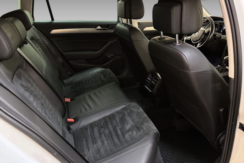 Volkswagen Passat bild 7