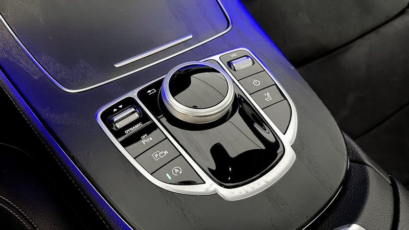 Mercedes E220 bild 18