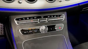 Mercedes E220 bild 17