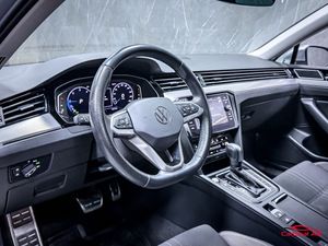 Volkswagen Passat bild 12