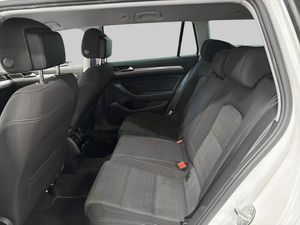 Volkswagen Passat bild 9