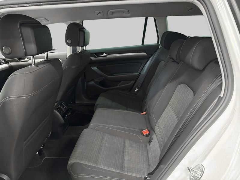 Volkswagen Passat bild 9