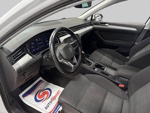 Volkswagen Passat bild 8