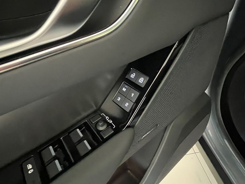 Land Rover Range Rover Velar bild 9