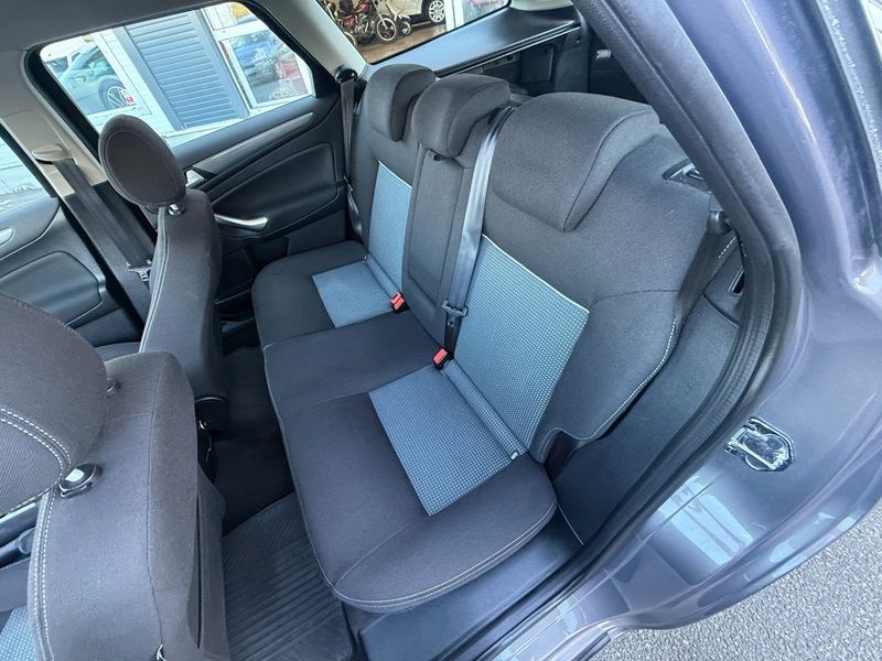 Ford Mondeo bild 9