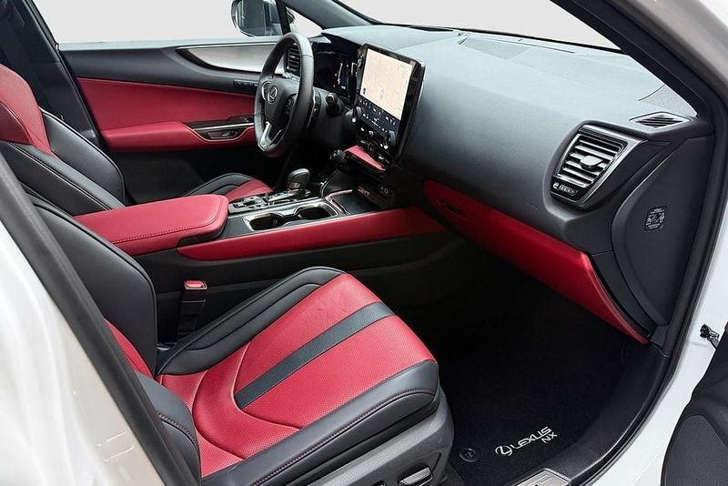 Lexus NX bild 13