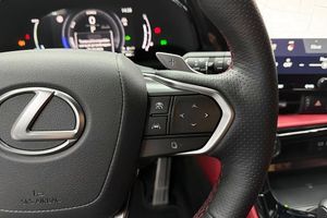 Lexus NX bild 20