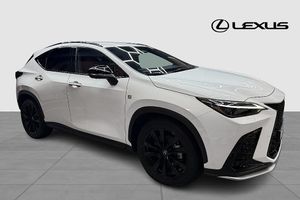 Lexus NX bild 7