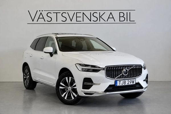 Volvo XC60 T6 AWD Core H&K/Pano/Helläder/Drag - 2025