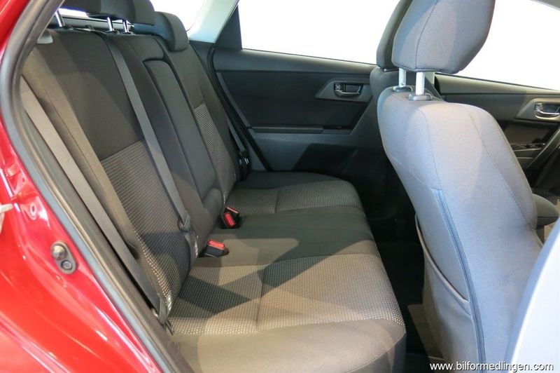 Toyota Auris bild 10