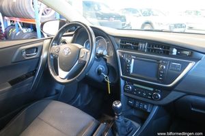 Toyota Auris bild 14