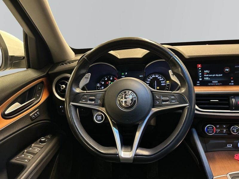 Alfa Romeo Stelvio bild 9