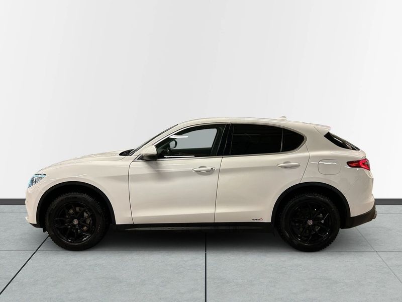 Alfa Romeo Stelvio bild 4