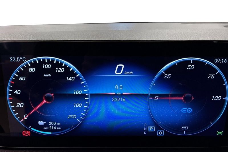 Mercedes EQB300 bild 12