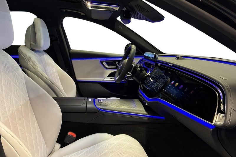 Mercedes E300 bild 17