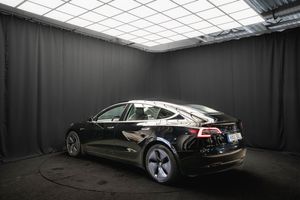 Tesla Model 3 bild 9