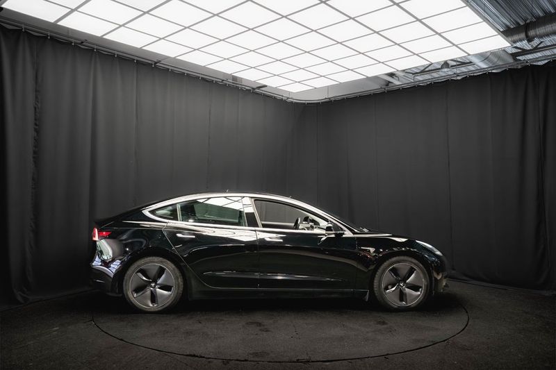 Tesla Model 3 bild 6