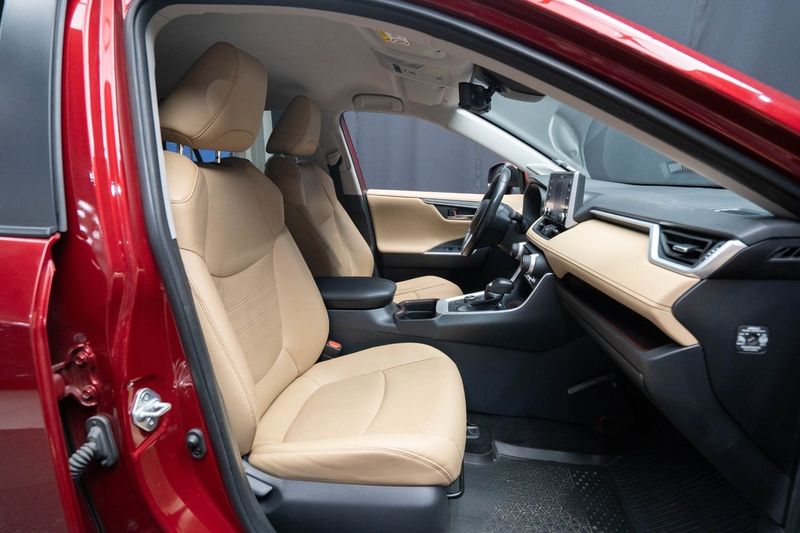 Toyota RAV4 bild 12