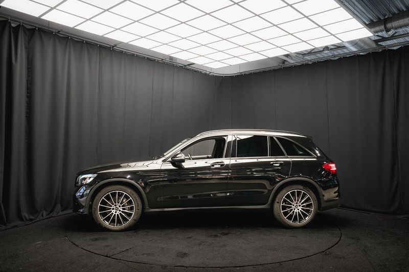 Mercedes GLC220 bild 9