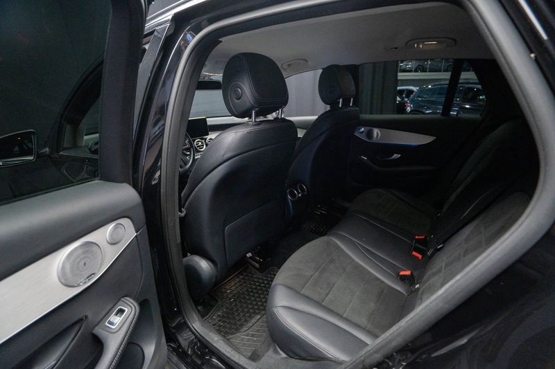 Mercedes GLC220 bild 19