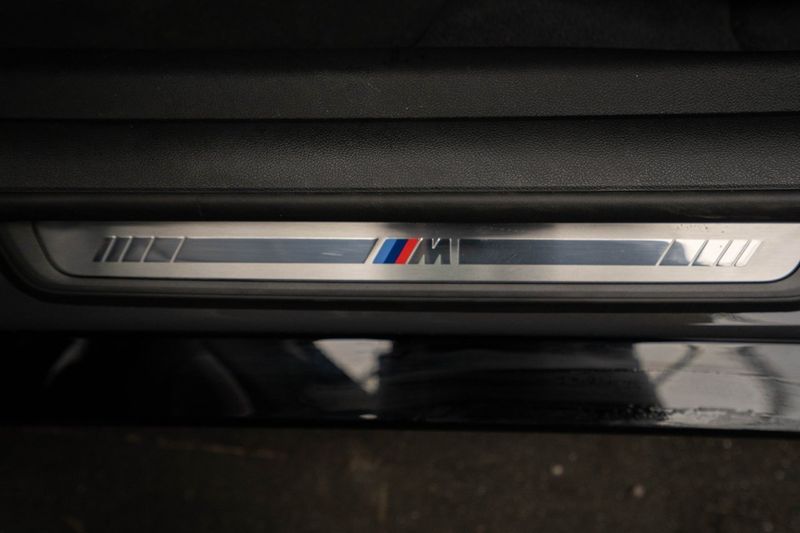 BMW i4 bild 25