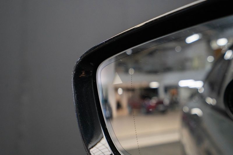 BMW i4 bild 27
