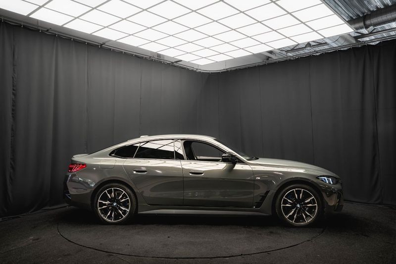 BMW i4 bild 7