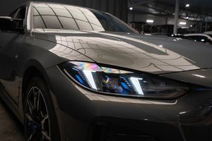 BMW i4 bild 6