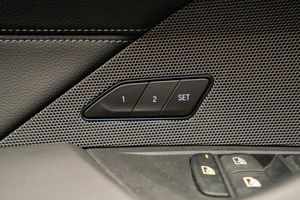 BMW i4 bild 17