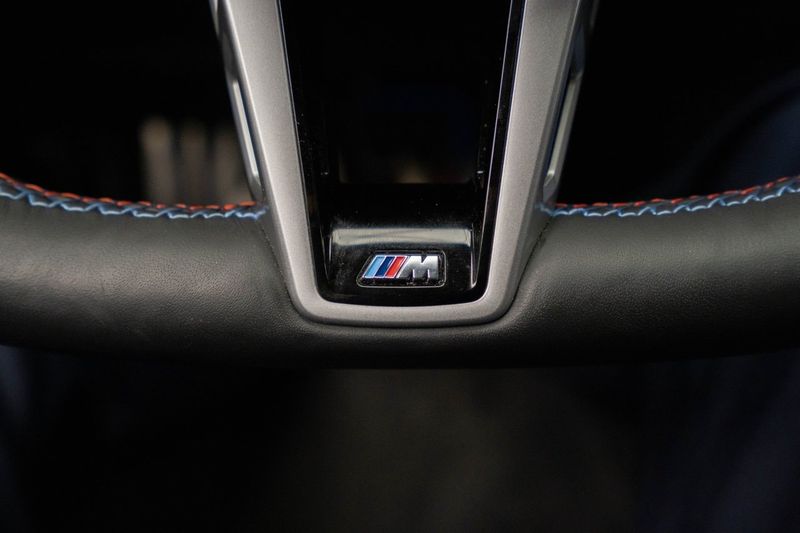 BMW i4 bild 28