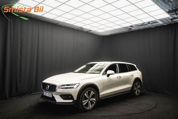 Volvo V60 Cross Country D4 AWD PRO LÄDER DRAG 360° HUD ELSTOL VÄLSERVAD - 2020
