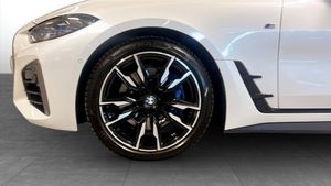 BMW 440 bild 9