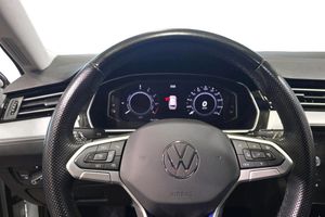 Volkswagen Passat bild 9