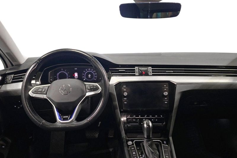 Volkswagen Passat bild 8