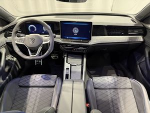 Volkswagen Passat bild 11