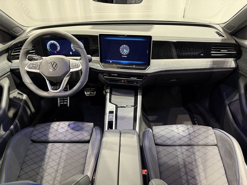 Volkswagen Passat bild 11
